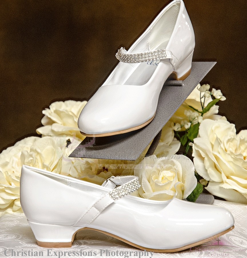 communion shoes with pearls